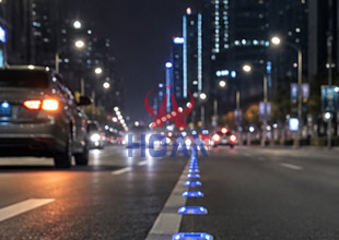 Tachas solares led para vías urbanas: Seguridad en ciudades inteligentes